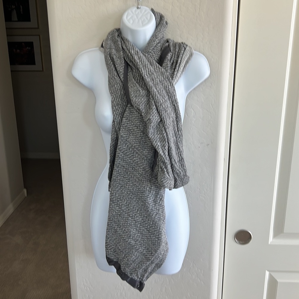 Lululemon wrap scarf. Grey. One size.